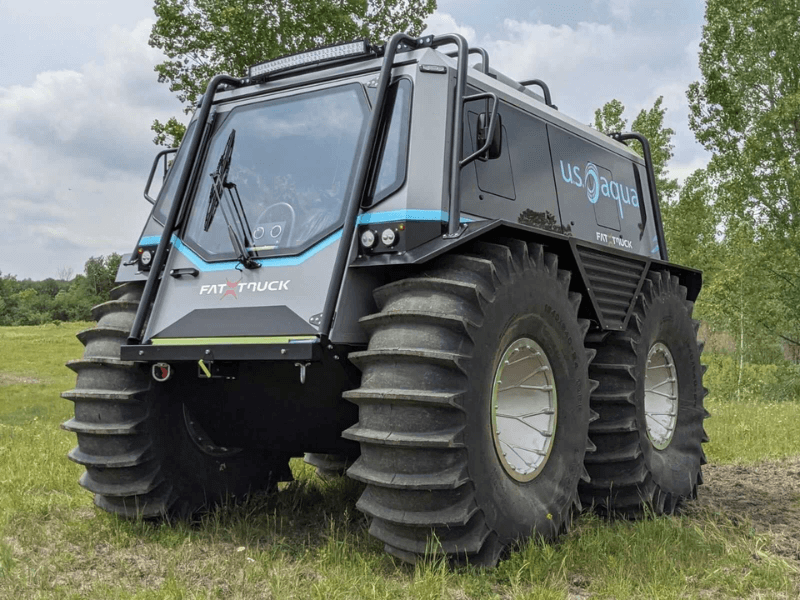 A grey Fat Truck  (1)