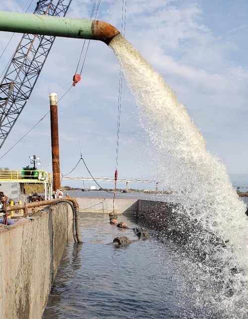 Bargeoffload (3)-1-1